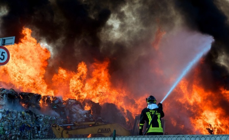 incendio discarica 770x470